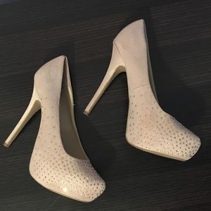 💎Gorgeous Nude Beige Rhinestone Bedazzled Pumps💎